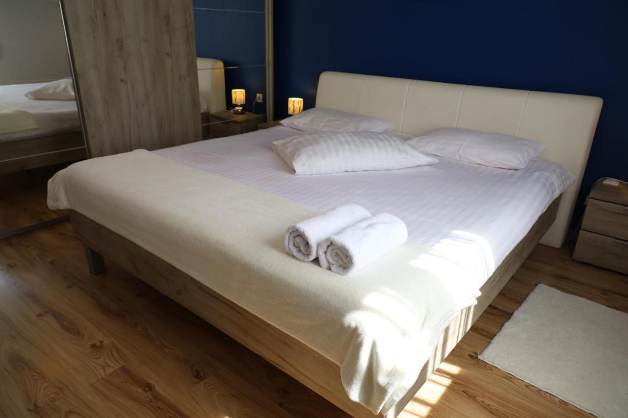 Booking Zadar Villa Franov With Pool, 10 Min From The Old Town Of Zadar Exterior photo